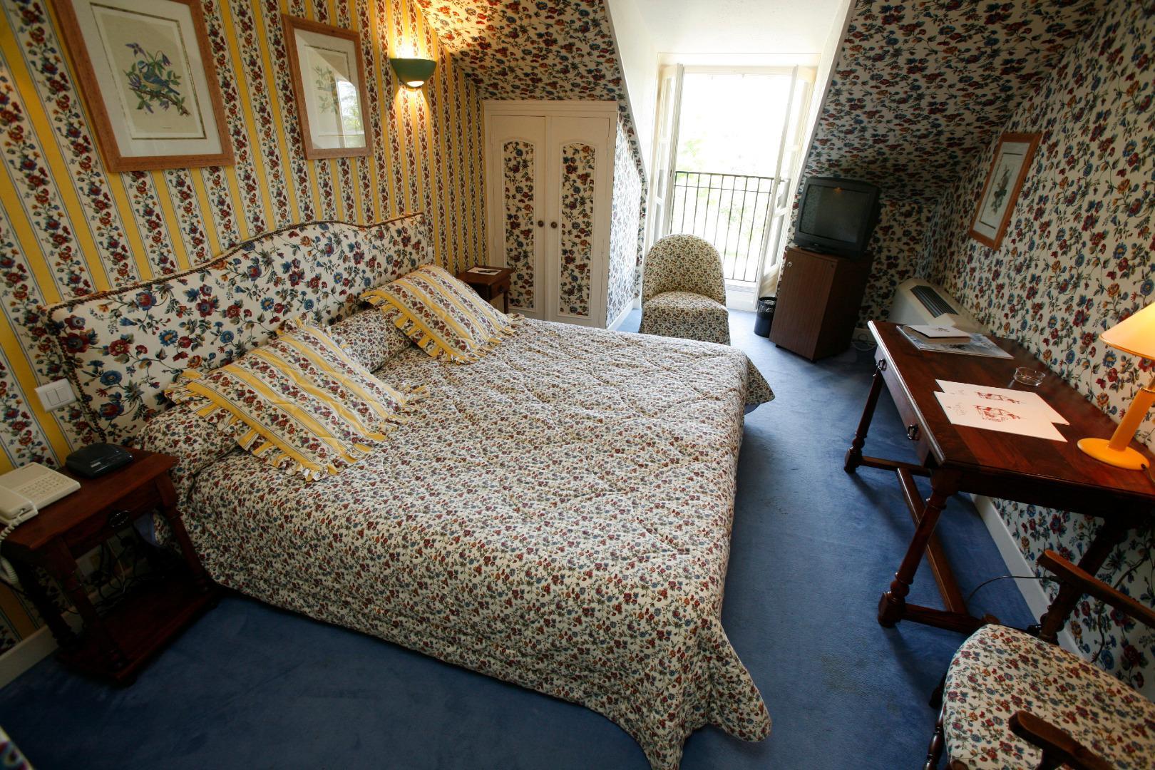 Hotel Chateau De Castel Novel - Les Collectionneurs Varetz Eksteriør billede