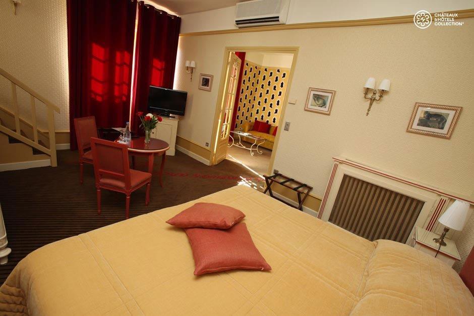 Hotel Chateau De Castel Novel - Les Collectionneurs Varetz Værelse billede