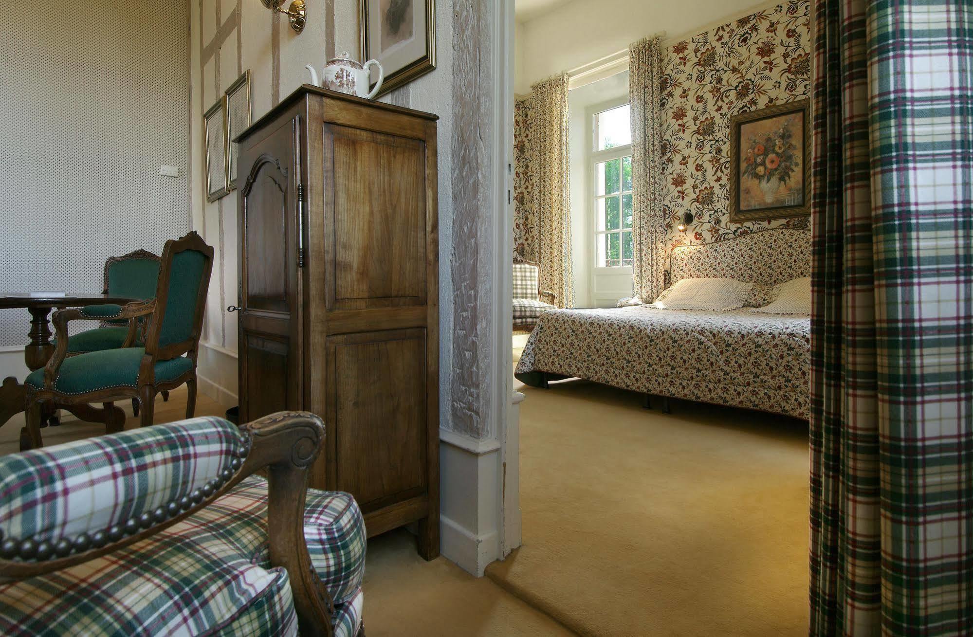 Hotel Chateau De Castel Novel - Les Collectionneurs Varetz Eksteriør billede