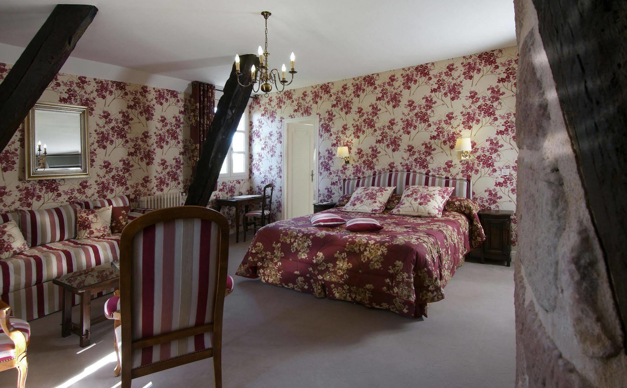 Hotel Chateau De Castel Novel - Les Collectionneurs Varetz Eksteriør billede